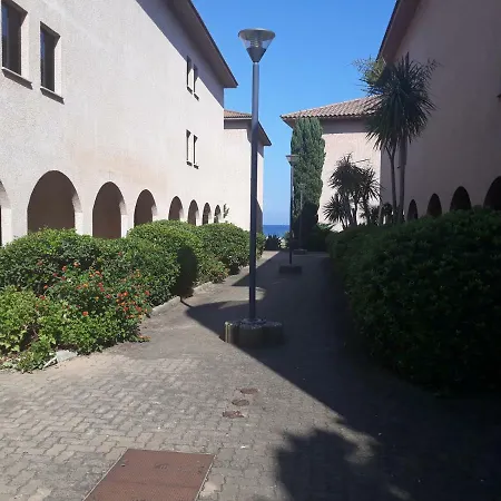 Les Pieds Dans L'eau Les Marines De 4 Couchages Moriani Plage