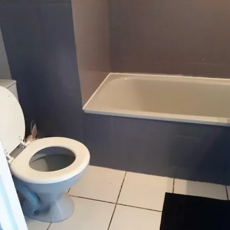 Apartment Les Pieds Dans L'eau Les Marines De 4 Couchages