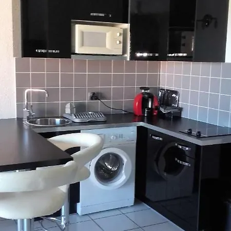 Les Pieds Dans L'eau Les Marines De 4 Couchages Apartment