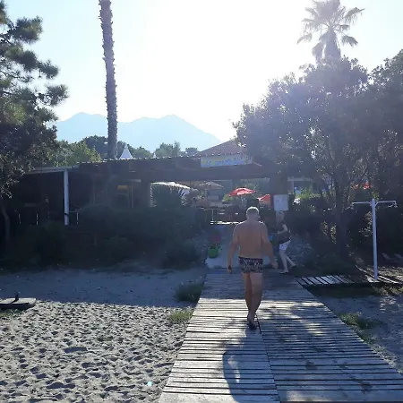 Lägenhet Les Pieds Dans L'eau Les Marines De 4 Couchages Moriani Plage
