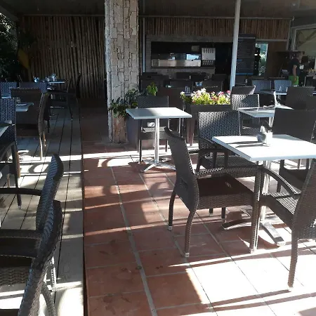 Les Pieds Dans L'eau Les Marines De 4 Couchages * Moriani Plage