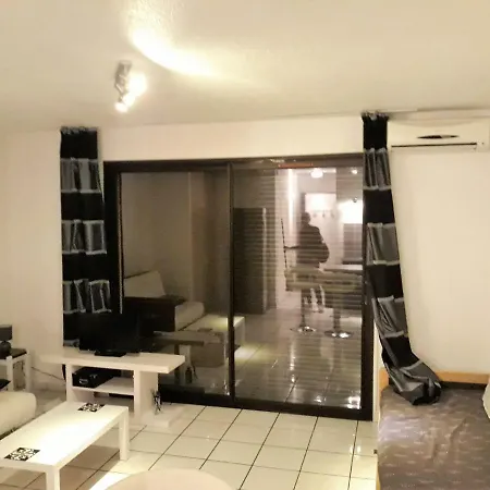 Appartement Les Pieds Dans L'eau Les Marines De 5 Couchages Moriani-Plage