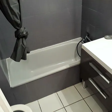 Les Pieds Dans L'eau Les Marines De 4 Couchages Apartment