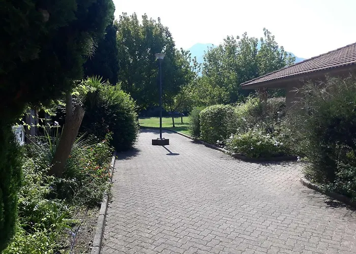 Les Pieds Dans L'eau Les Marines De 4 Couchages * 莫里亚尼海滩