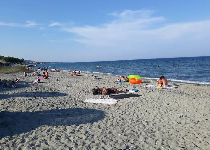 Les Pieds Dans L'eau Les Marines De 4 Couchages * 莫里亚尼海滩